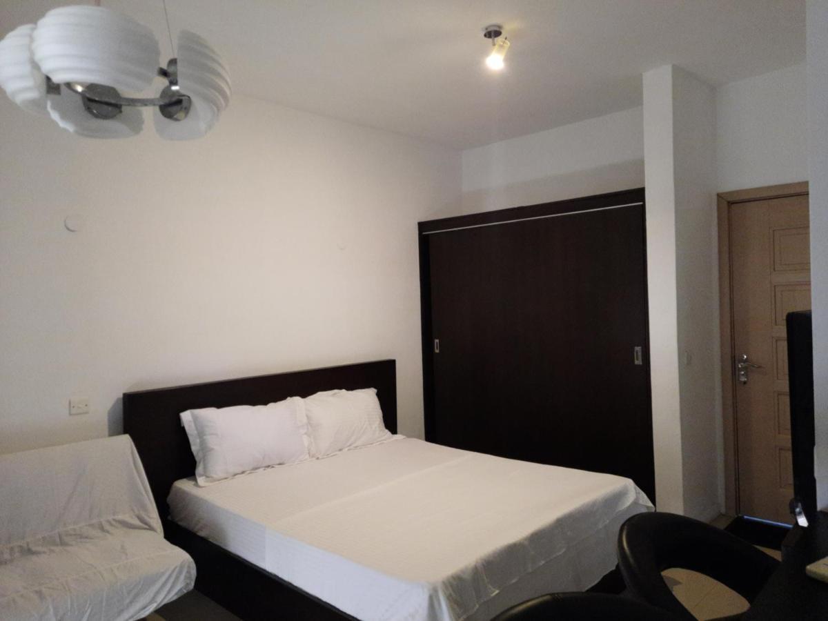 Ocean Drive Studio, Next To The Beach Grand Baie Exterior photo